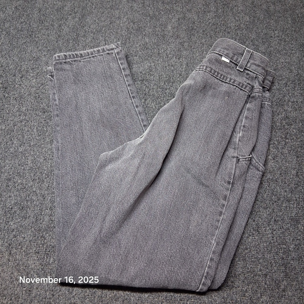 Vintage Levis Juniors Charcoal Wash Pleated Jeans Size 5 28" Inseam Tapered Leg